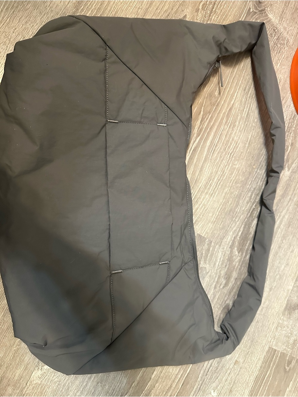 BEIS Gray Travel Sling Bag - Picture 4 of 6